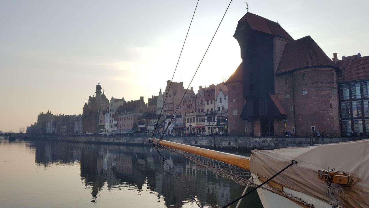 New Apartment 100M From Old Town And Marina Gdansk Bagian luar foto